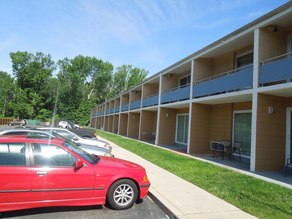 Crystal Inn