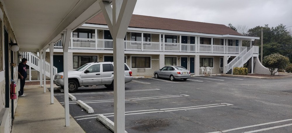 Point Pleasant Inn