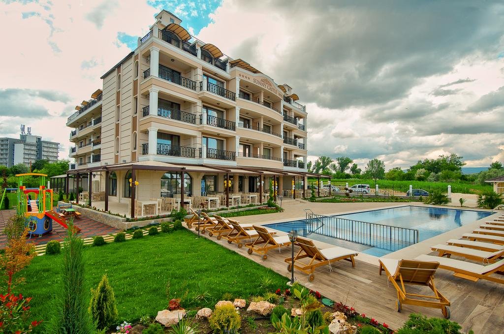 Sunny Castle Hotel