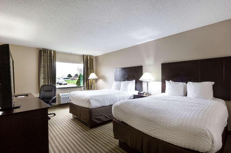 Clarion Beachwood