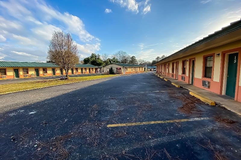 Hotel O Tallassee Hwy 14