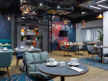 Holiday Inn St Petersburg Theatre Square