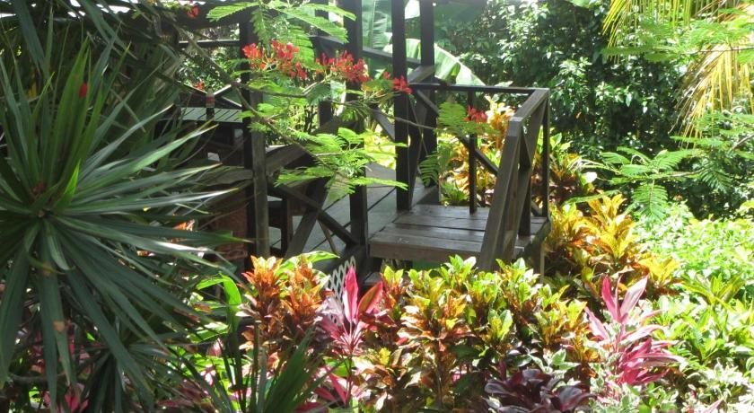 Hibiscus Valley Inn