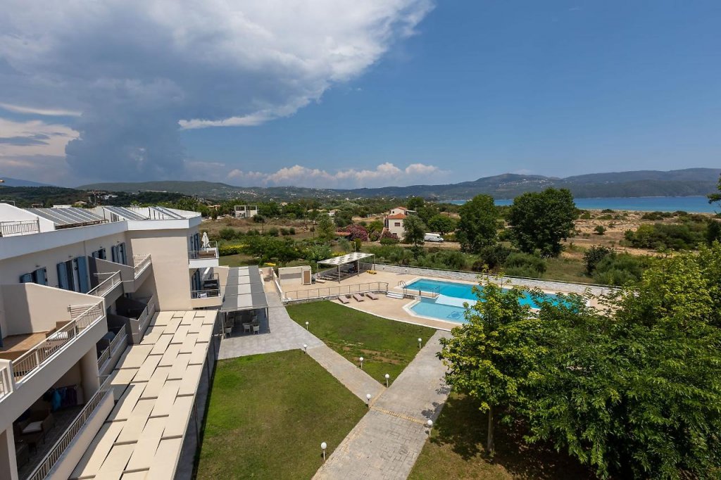 Paradise Resort Finikounda