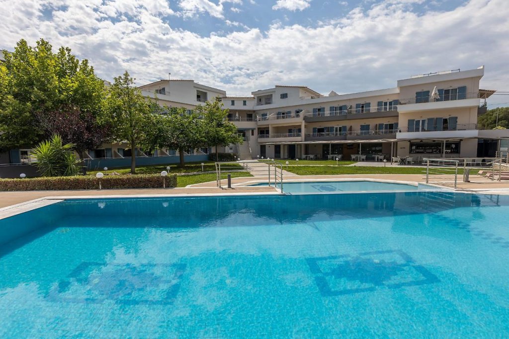 Paradise Resort Finikounda