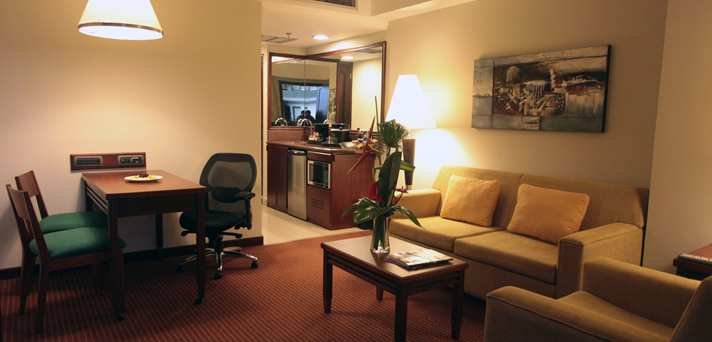 Embassy Suites by Hilton Valencia-Downtown