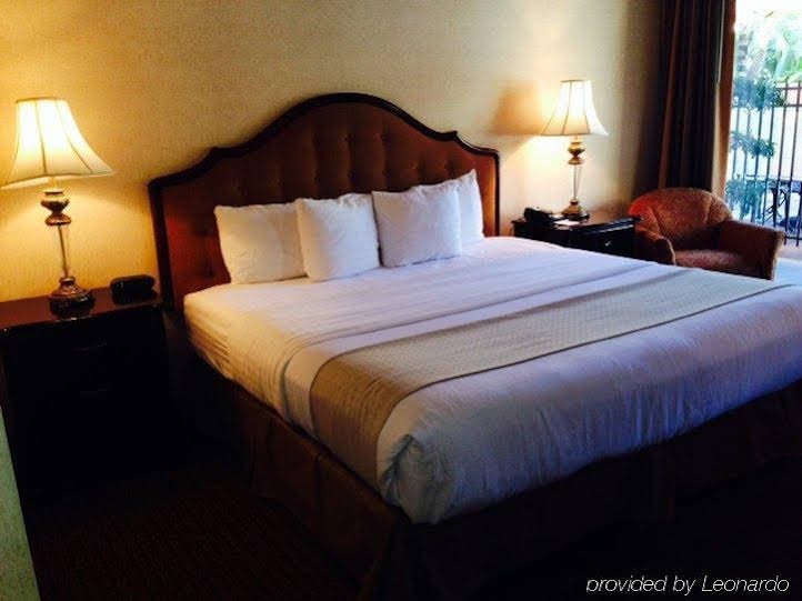 Holiday Inn Laguna Beach