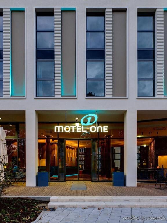 Motel One Köln-Waidmarkt