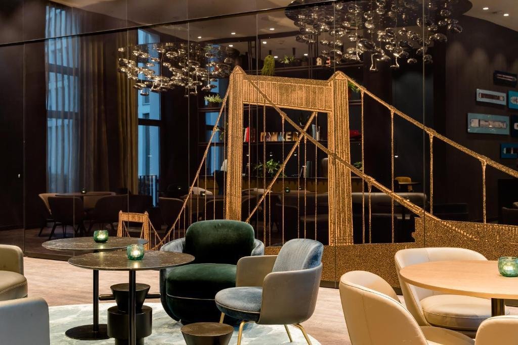 Motel One Köln-Waidmarkt