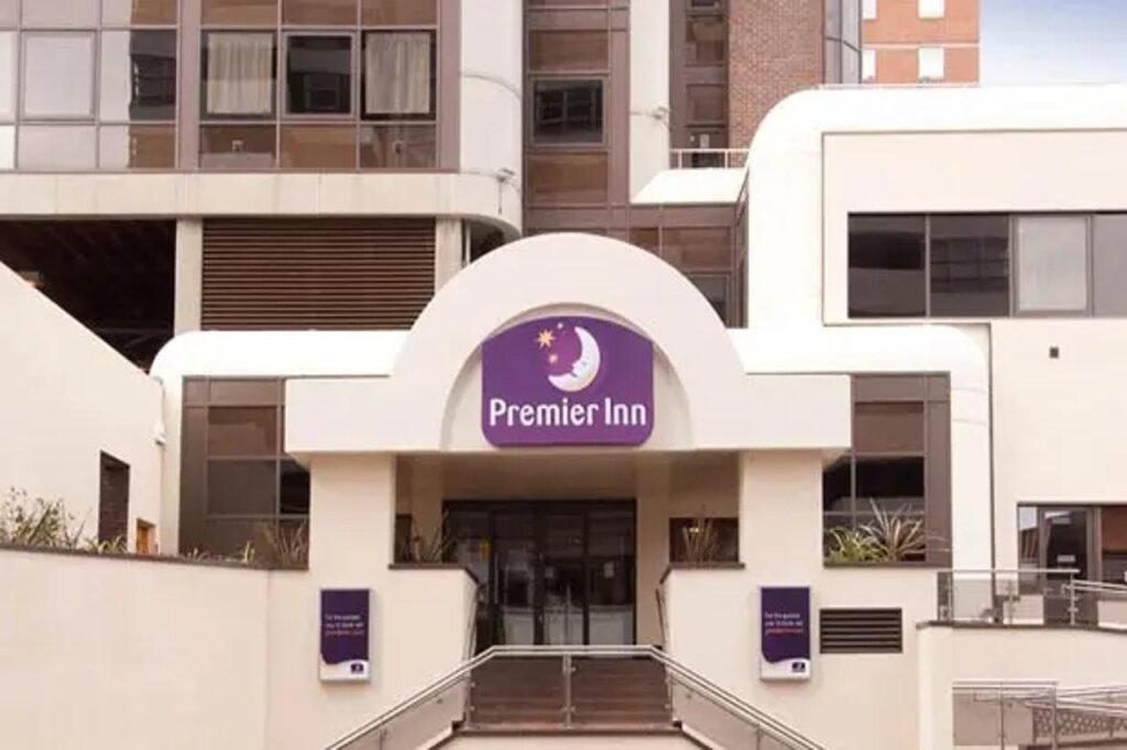 Premier Inn Sunbury Kempton Park
