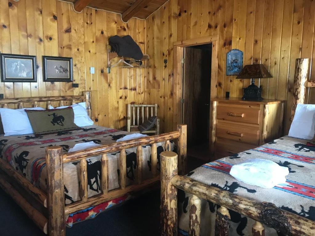 Heart Six Guest Ranch