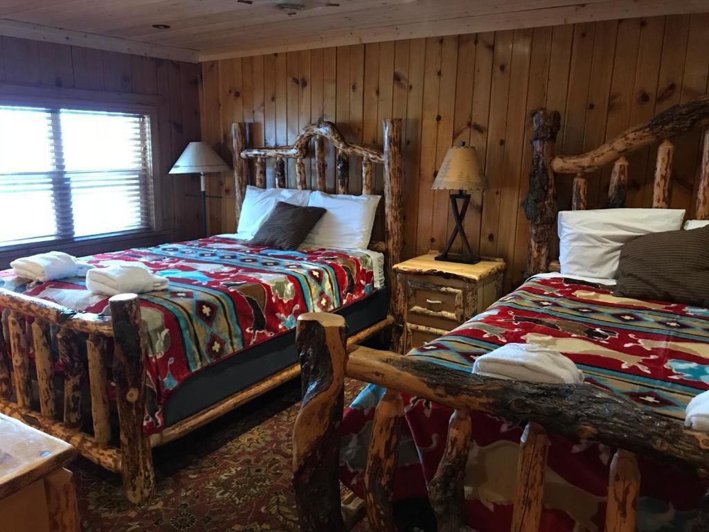 Heart Six Guest Ranch