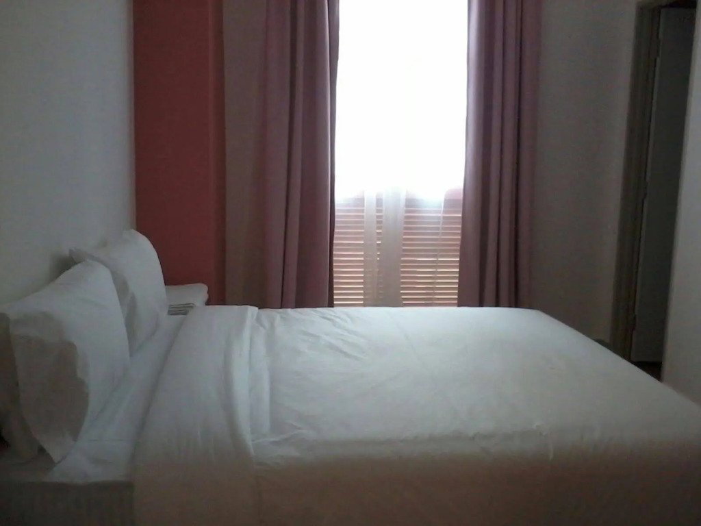 YY48 Hotel