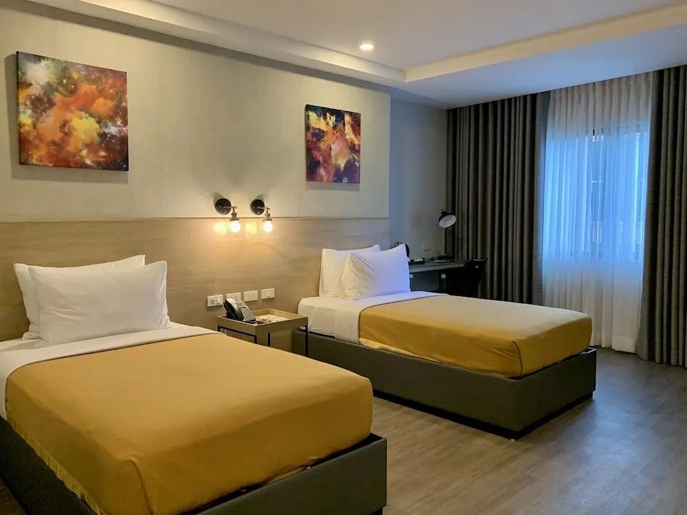 JET Hotel