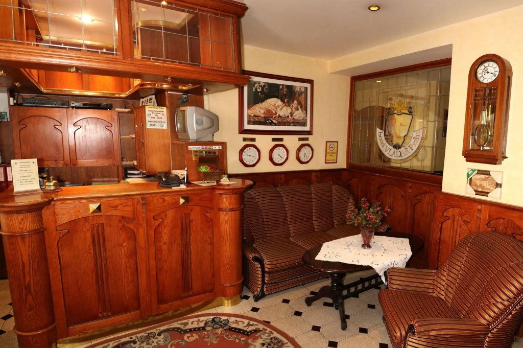 River Star Hotel