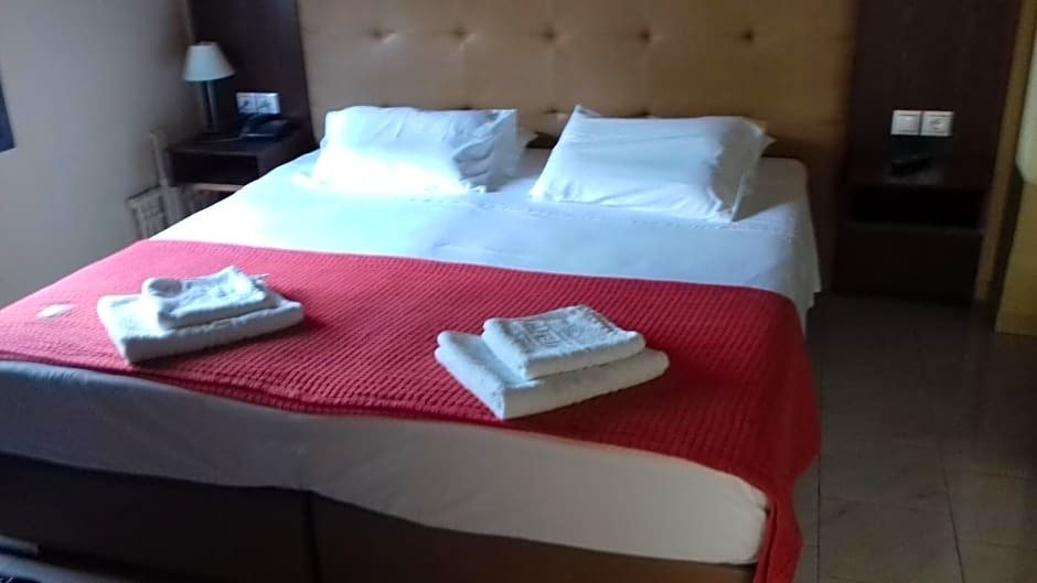 Parthenon Hotel