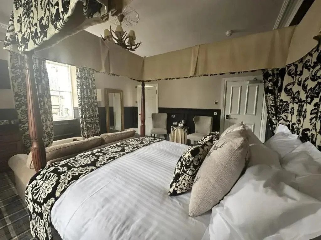 The Original Rosslyn Hotel