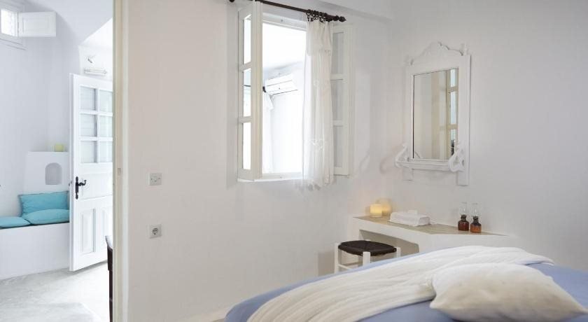 Altana Traditional Houses & Suites