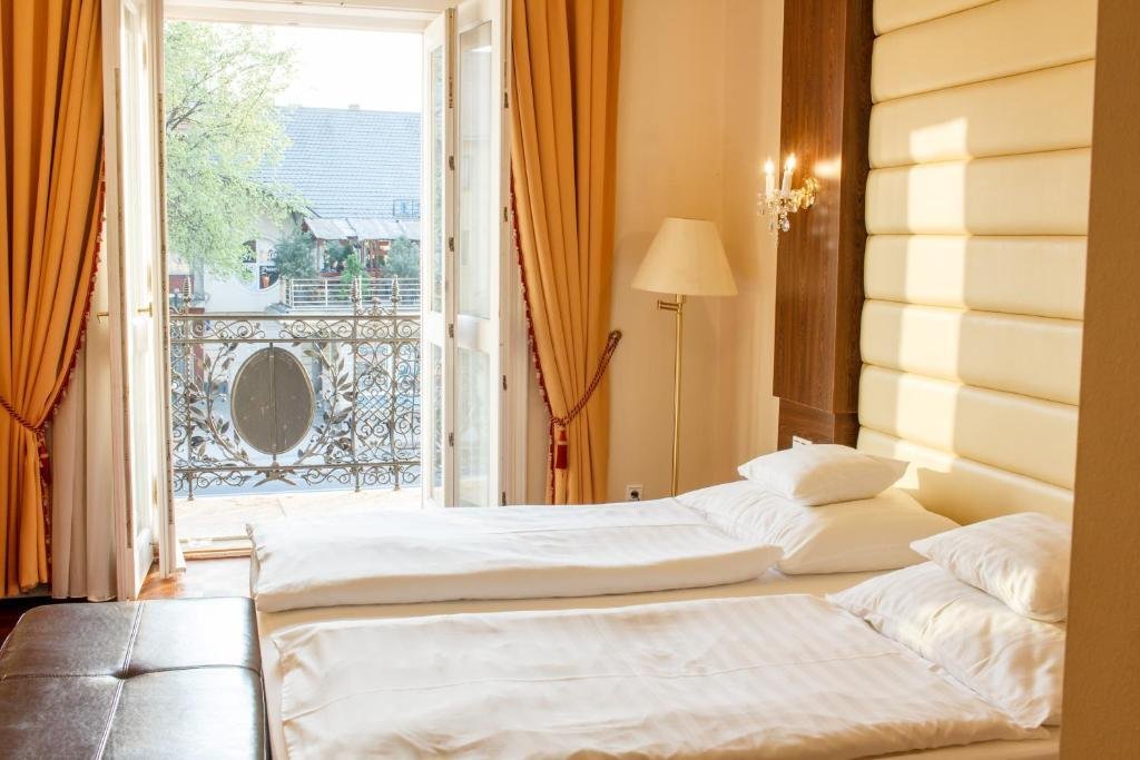 Kristály Imperial Hotel