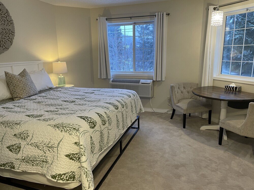 Village Country Inn