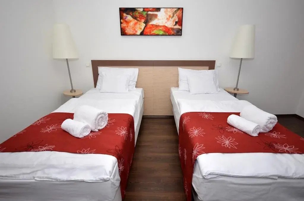 Hotel Opal