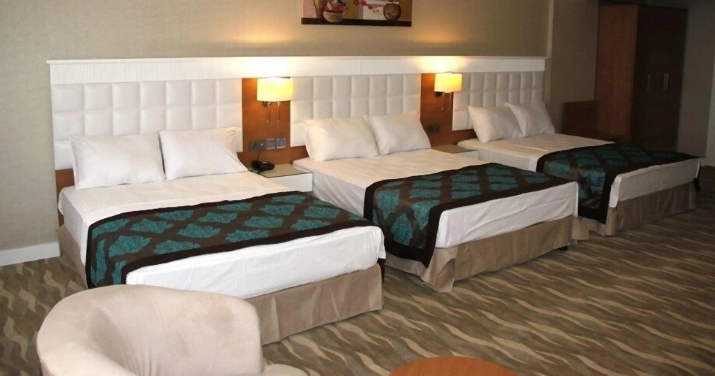 Grand Aras Hotel