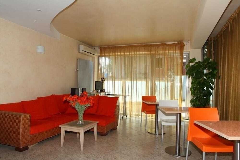 Motta Residence