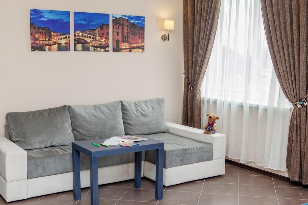 Chisto Hotel
