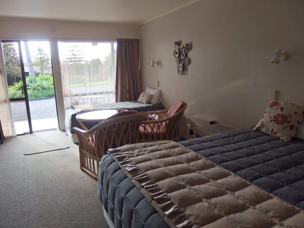 Coastal Motor Lodge