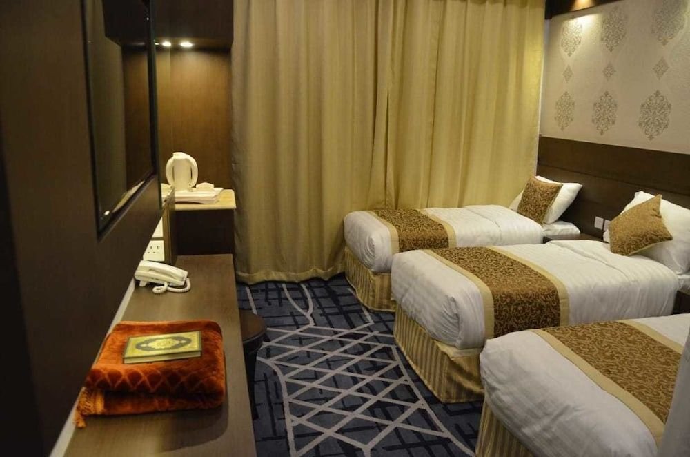 Rawabi Emirates Hotel
