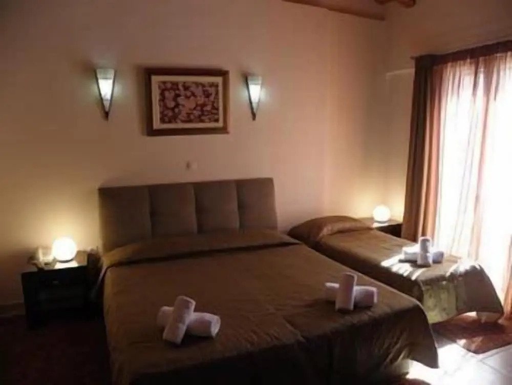 Ahilion Hotel