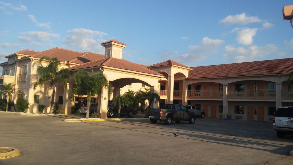 Casa Rosa Motel