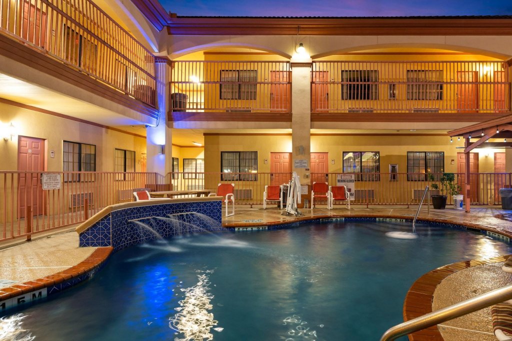 Casa Rosa Motel
