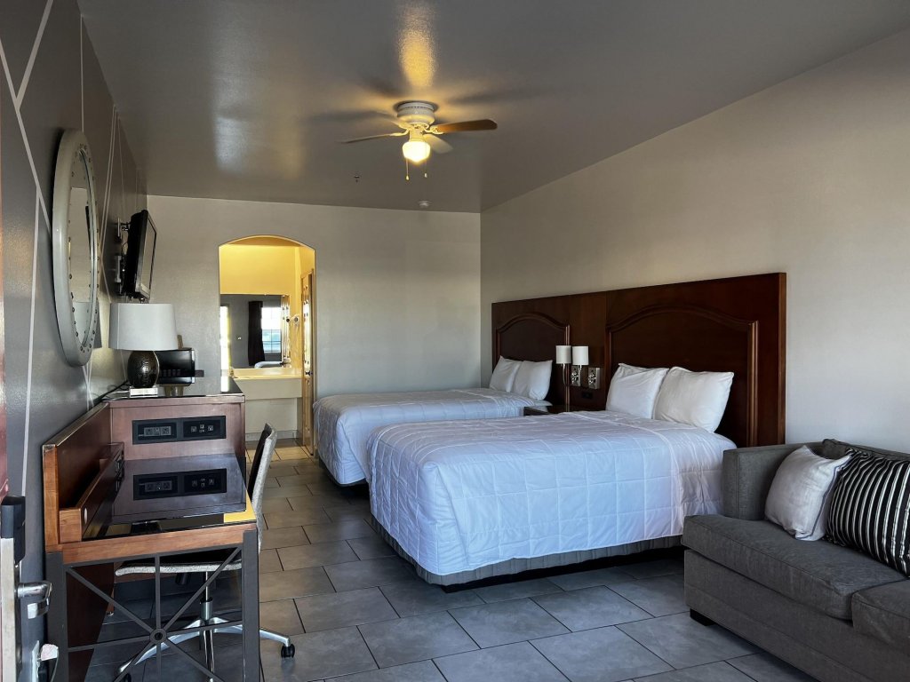 Casa Rosa Motel