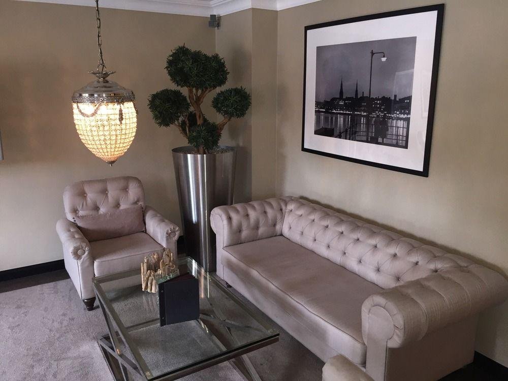 Hotel Business & More