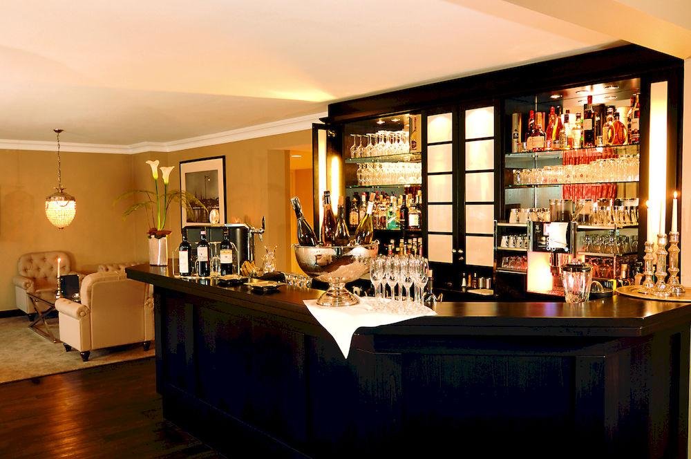 Hotel Business & More