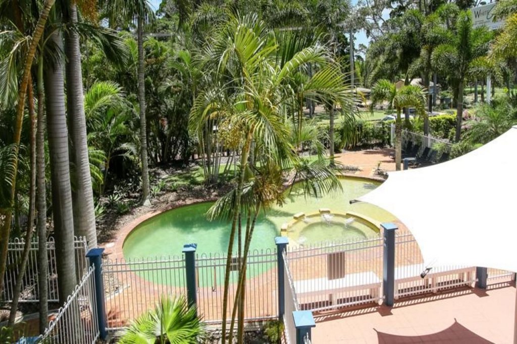White Crest Luxury Apartments