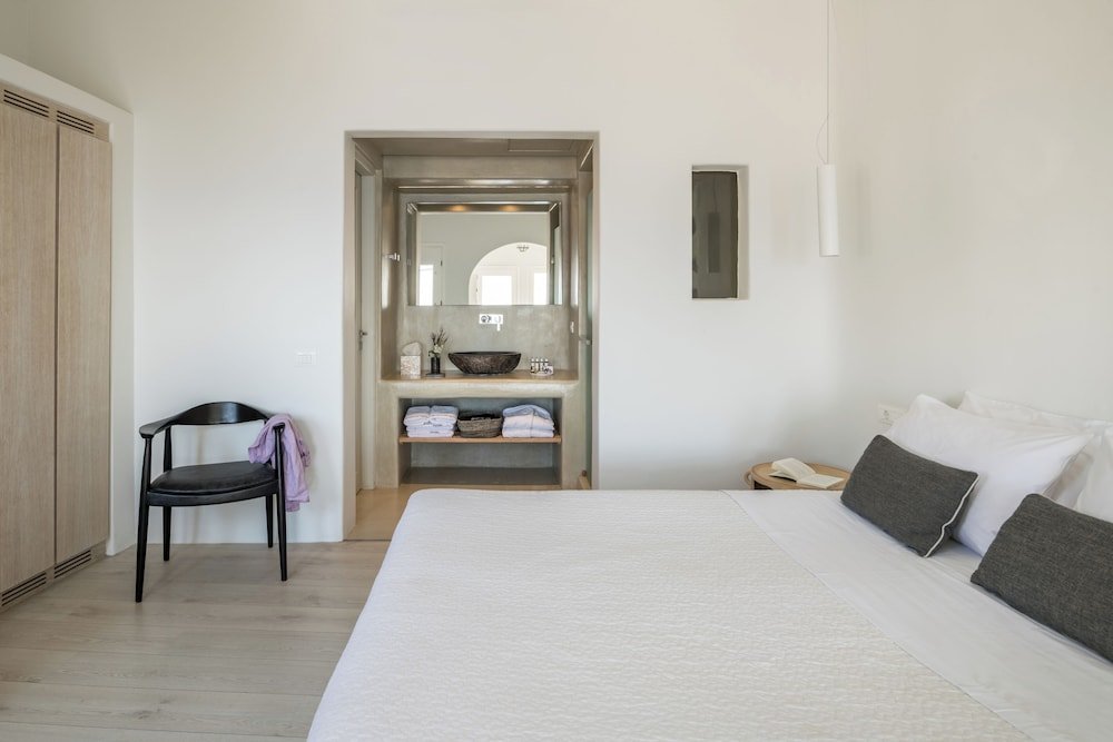 Porto Fira Villas