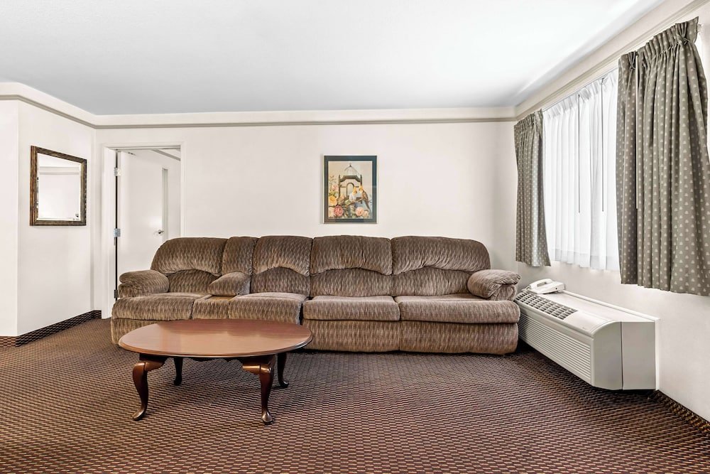 SureStay Hotel by Best Western Castro Valley