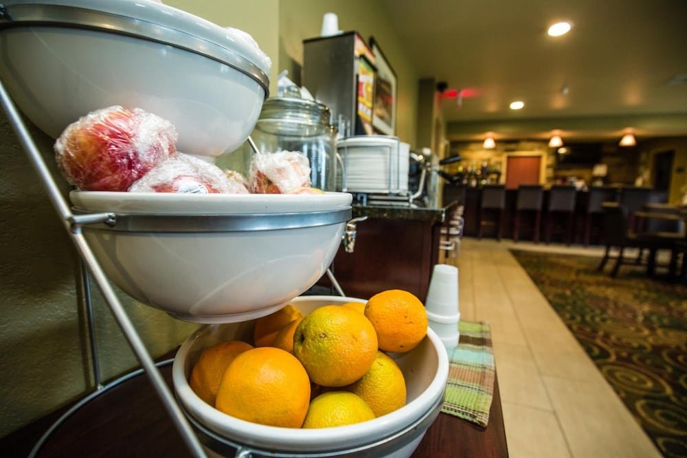 Cobblestone Inn and Suites Winterset