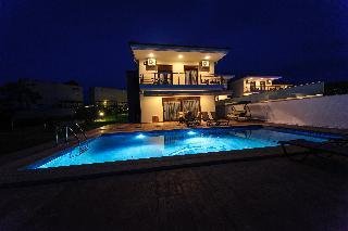 Villas Hanioti