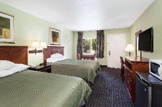Travelodge by Wyndham Orange County Airport/ Costa Mesa