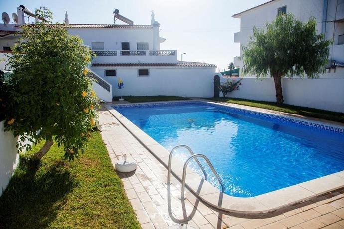 Aparthotel Oura Senses