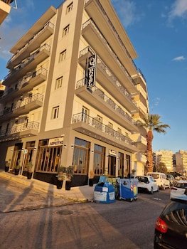 Queens Leriotis Hotel