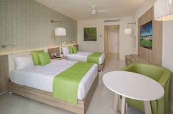 Grand Sirenis Punta Cana Resort