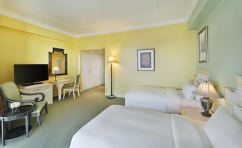 Hilton Beirut Metropolitan Palace Hotel