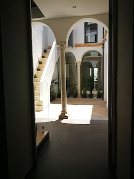 Patio De La Escalera Santiago
