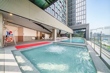 Take Hotel