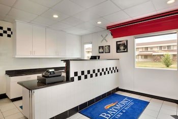 Baymont By Wyndham Glendive
