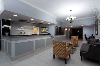 Howard Johnson by Wyndham Waukegan Great Lakes